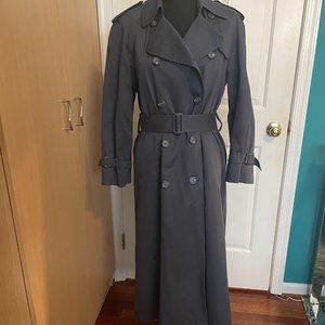 Like New! London Fog Vintage Blue Trench Coat Size 8